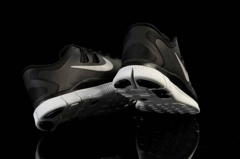 Nike Free Run 5.0 V2 Mens Running Shoes New Breathable Black (3)